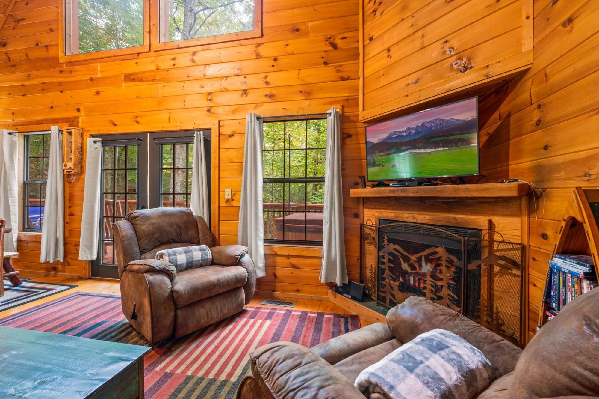 Great Smoky Mountains Cabin!, Secluded, Pet-Kid Friendly! Sevierville Exterior photo